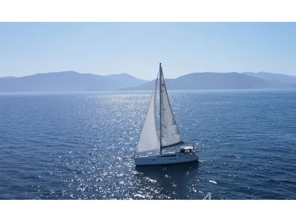 Bavaria 46 Cruiser - Yacht Charter Sailica