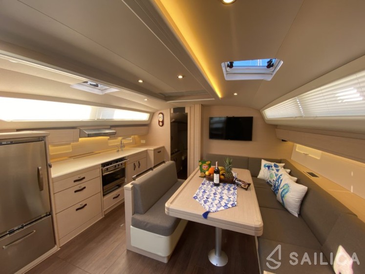 Jeanneau 54 - Yacht Charter Sailica