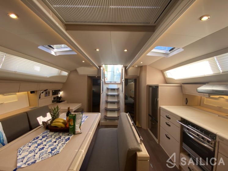 Jeanneau 54 - Yacht Charter Sailica
