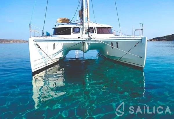 Lipari 41 - Yacht Charter Sailica