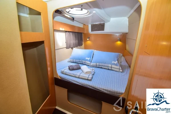 Lipari 41 - Yacht Charter Sailica