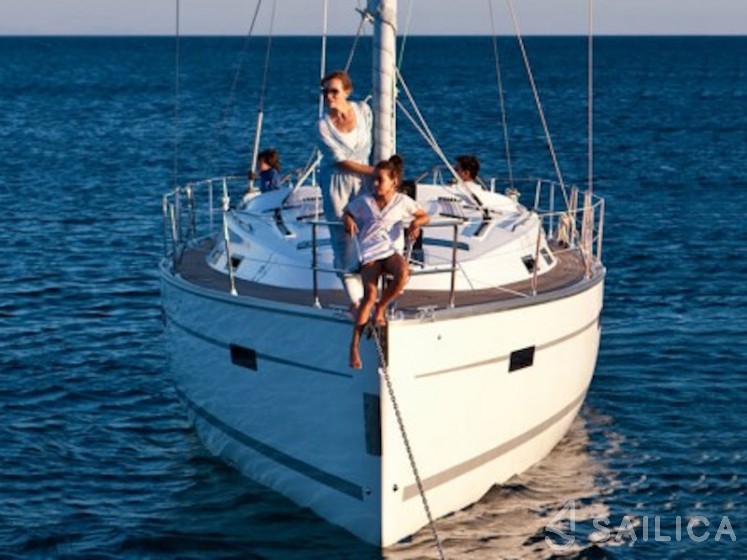 Bavaria 40 - Yacht Charter Sailica