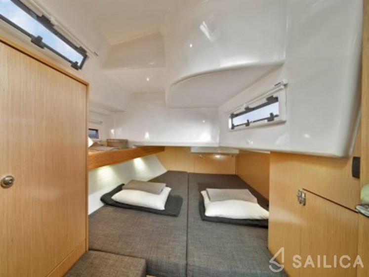 Bavaria 40 - Yacht Charter Sailica
