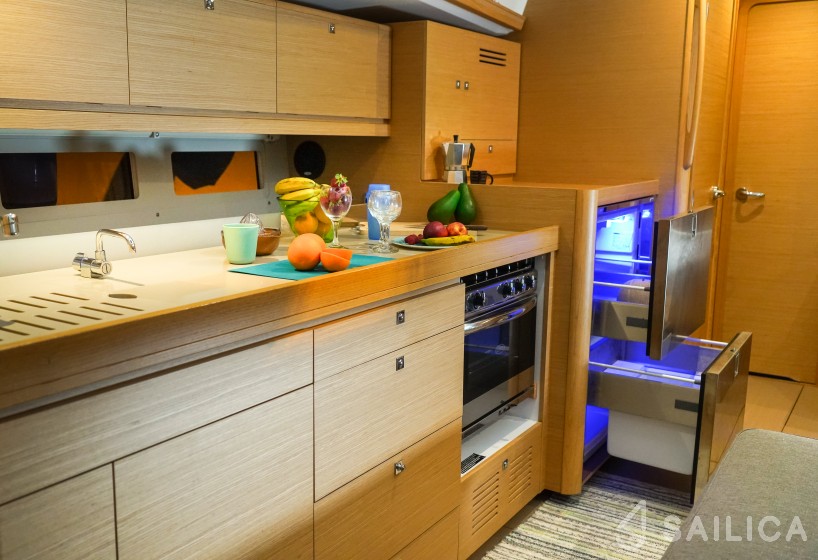 Dufour 460 GL - Yacht Charter Sailica