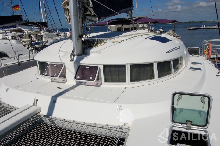 Lagoon 410 - Yacht Charter Sailica