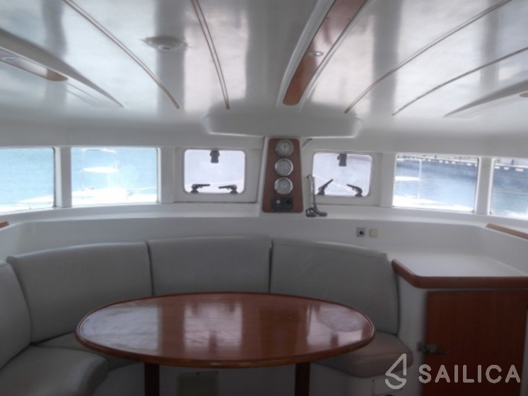 Lagoon 380 - Yacht Charter Sailica