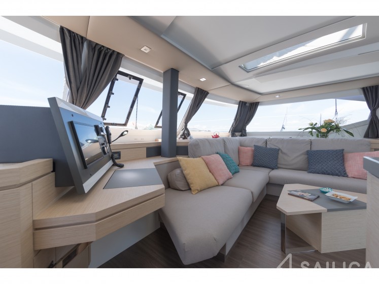 Tanna 47 - Yacht Charter Sailica