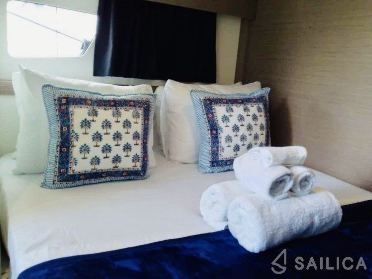Tanna 47 - Yacht Charter Sailica