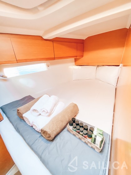 Sun Odyssey 509 - Yacht Charter Sailica