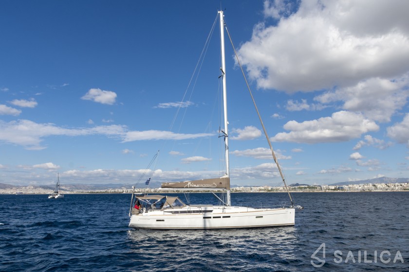 Sun Odyssey 509 - Yacht Charter Sailica
