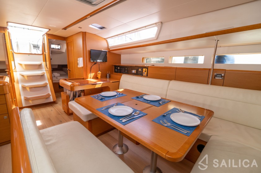 Sun Odyssey 509 - Yacht Charter Sailica