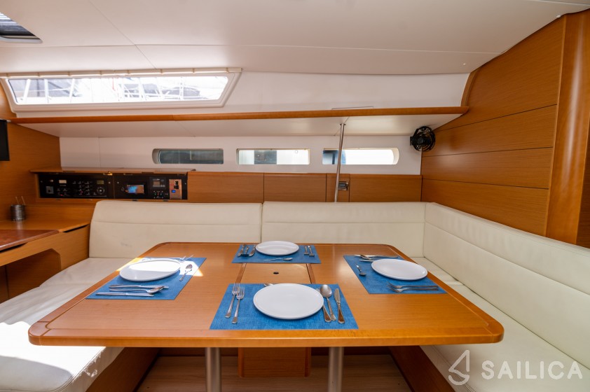 Sun Odyssey 509 - Yacht Charter Sailica