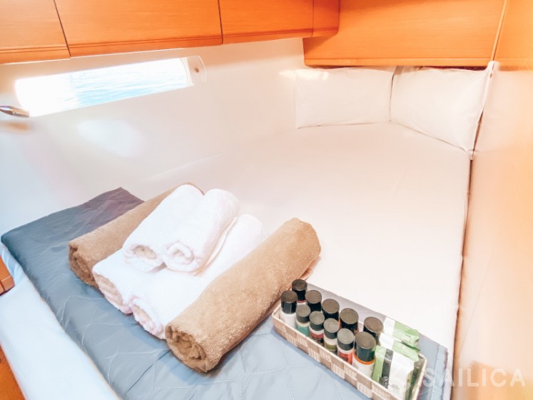 Sun Odyssey 509 - Yacht Charter Sailica