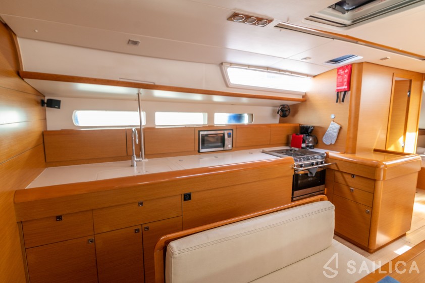 Sun Odyssey 509 - Yacht Charter Sailica