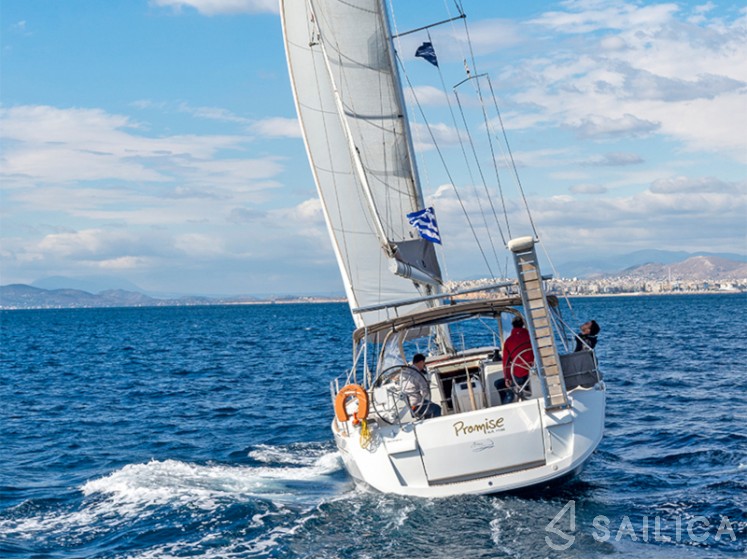 Sun Odyssey 509 - Yacht Charter Sailica