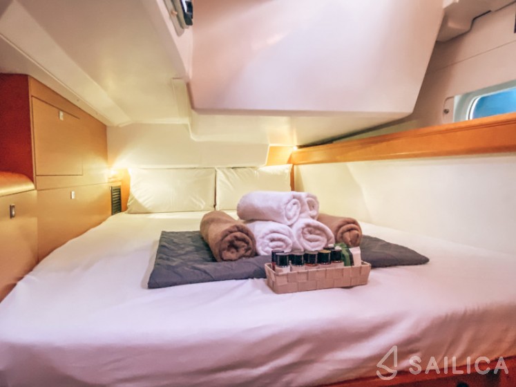 Sun Odyssey 509 - Yacht Charter Sailica