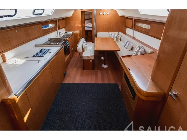 Oceanis 46 - Yacht Charter Sailica