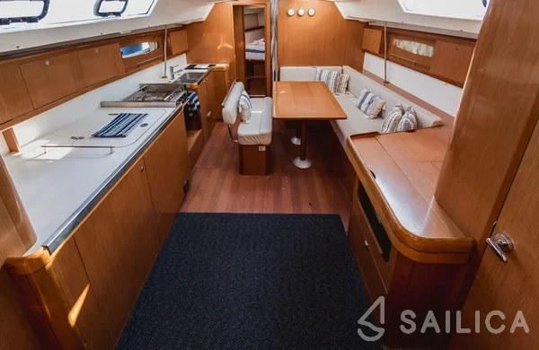 Oceanis 46 - Yacht Charter Sailica