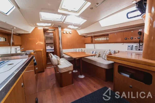 Oceanis 46 - Yacht Charter Sailica