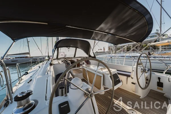 Oceanis 46 - Yacht Charter Sailica