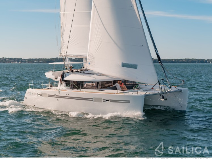 Lagoon 450 S - 4 + 2 cab. - Yacht Charter Sailica