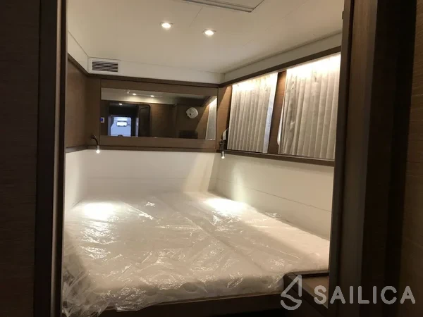 Lagoon 450 S - 4 + 2 cab. - Yacht Charter Sailica
