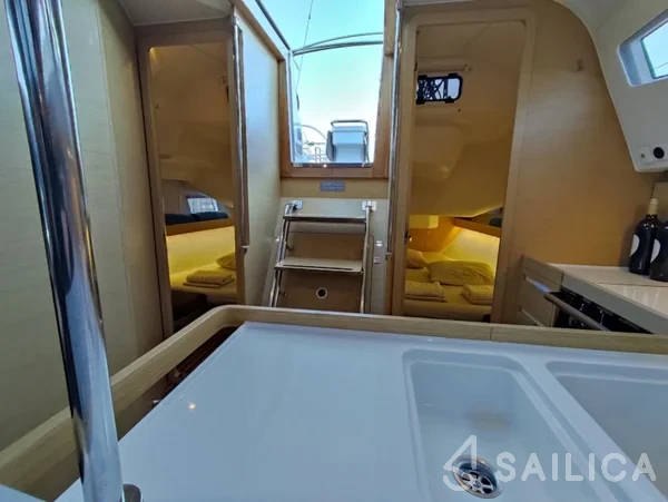 Elan 40 Impression - Yacht Charter Sailica