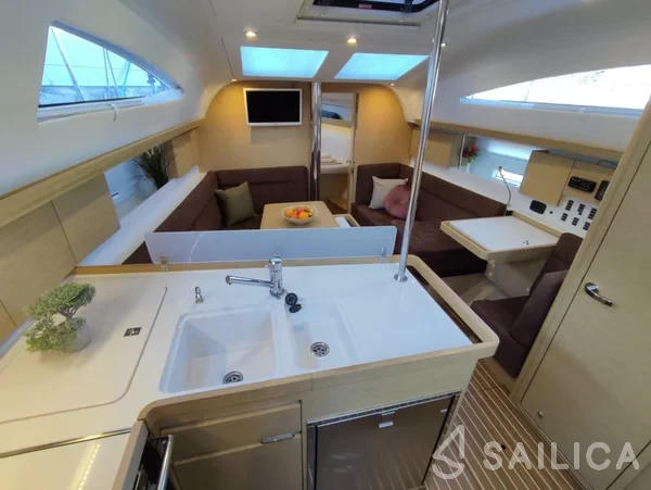Elan 40 Impression - Yacht Charter Sailica