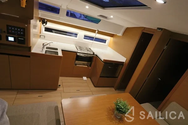 Sun Odyssey 490 - Yacht Charter Sailica