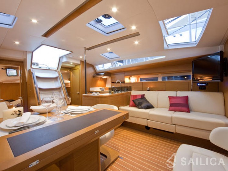 Jeanneau 53 - Yacht Charter Sailica
