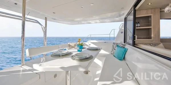Leopard 434 - 4 + 2 cab. - Yacht Charter Sailica