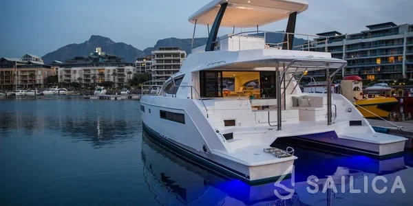 Leopard 434 - 4 + 2 cab. - Yacht Charter Sailica