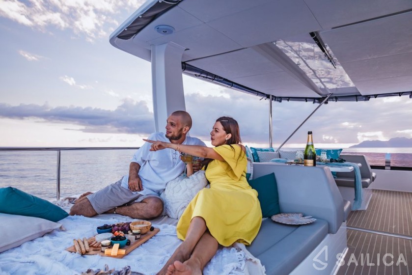 Leopard 53 - Yacht Charter Sailica
