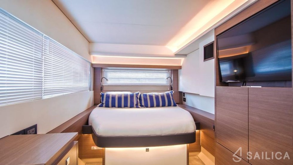 Leopard 53 - Yacht Charter Sailica