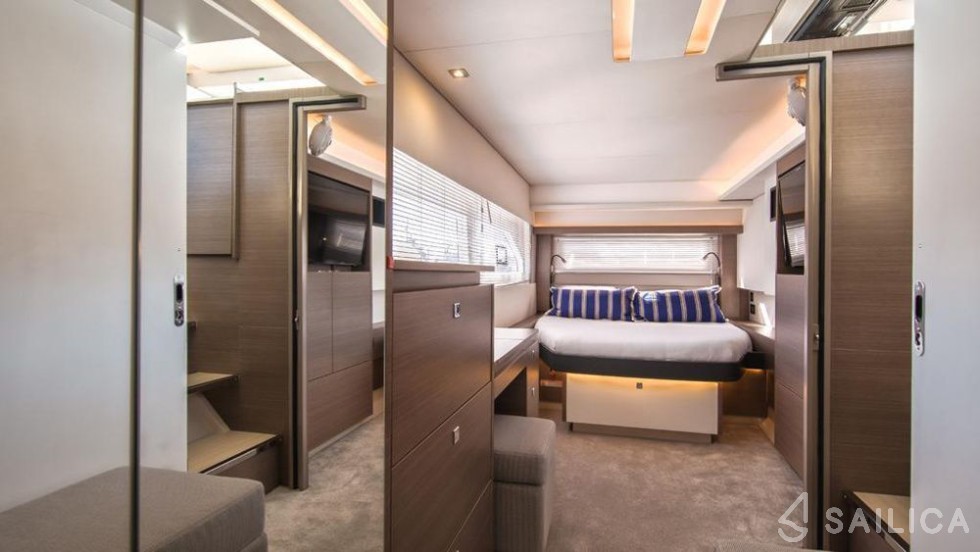 Leopard 53 - Yacht Charter Sailica