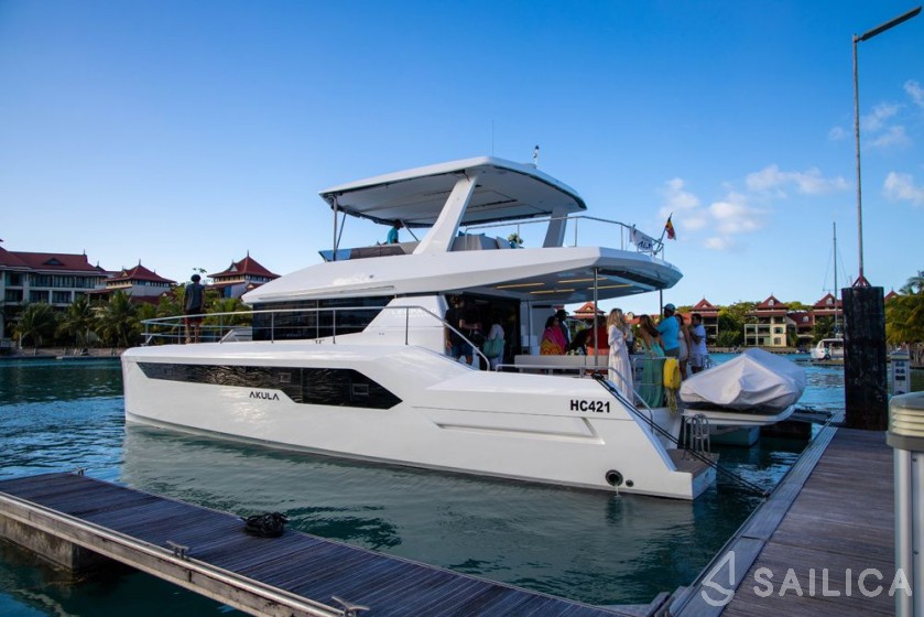 Leopard 53 - Yacht Charter Sailica