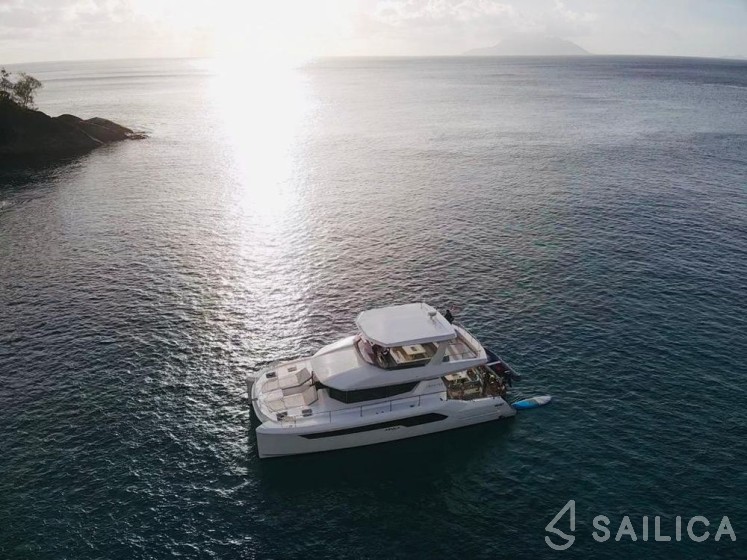 Leopard 53 - Yacht Charter Sailica