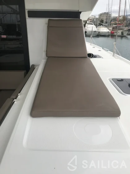 Lagoon 42 - Yacht Charter Sailica