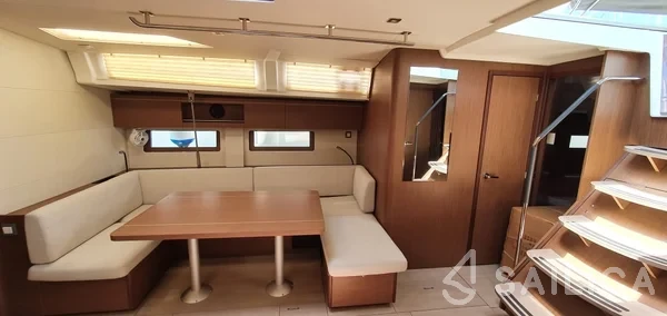 Oceanis 51.1 - Yacht Charter Sailica