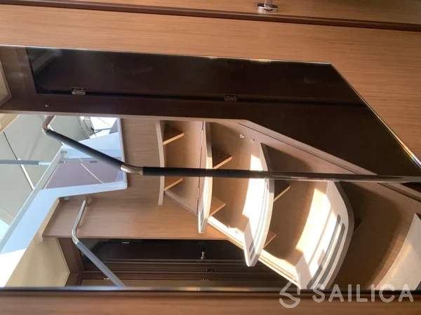 Oceanis 51.1 - Yacht Charter Sailica