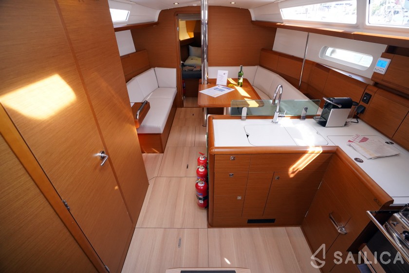 Sun Odyssey 389 - Yacht Charter Sailica