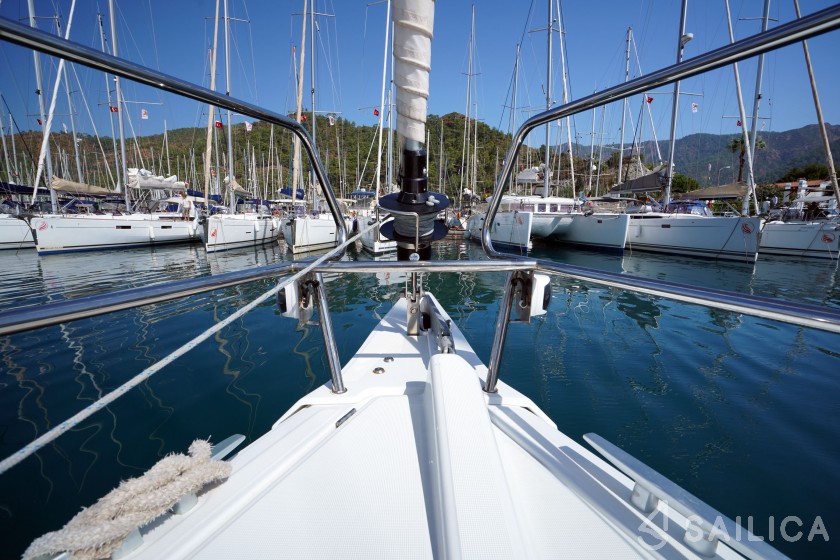 Sun Odyssey 389 - Yacht Charter Sailica