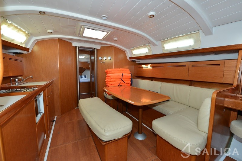 Cyclades 43.4 - Yacht Charter Sailica
