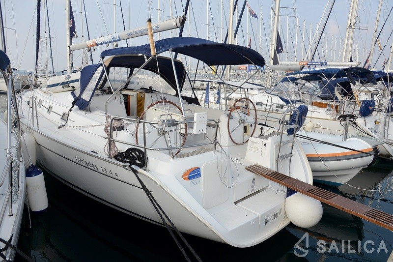 Cyclades 43.4 - Yacht Charter Sailica