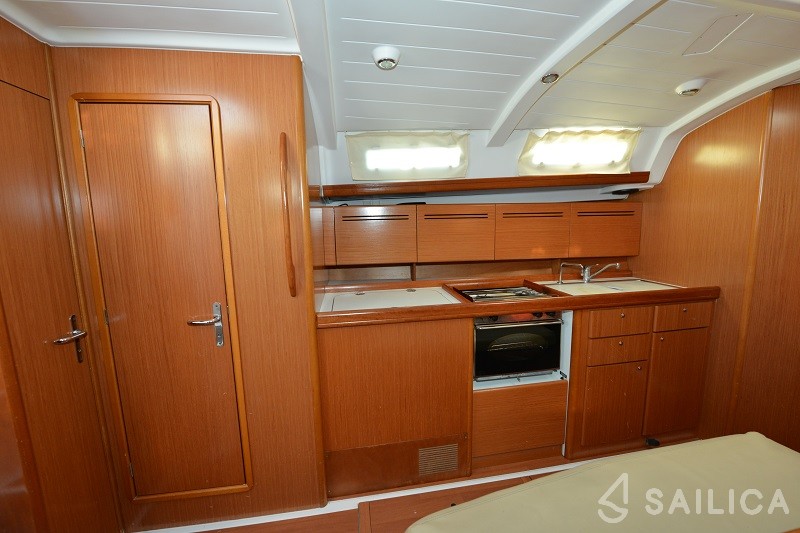 Cyclades 43.4 - Yacht Charter Sailica