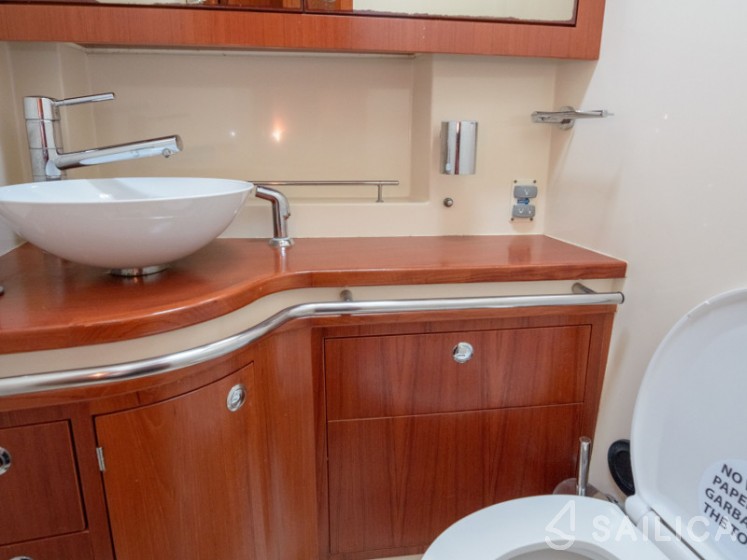 Elan 514 Impression - Yacht Charter Sailica