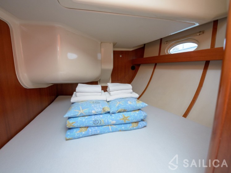 Elan 514 Impression - Yacht Charter Sailica