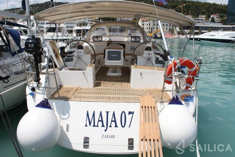 Elan 514 Impression - Yacht Charter Sailica