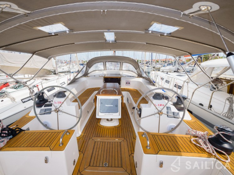 Elan 514 Impression - Yacht Charter Sailica