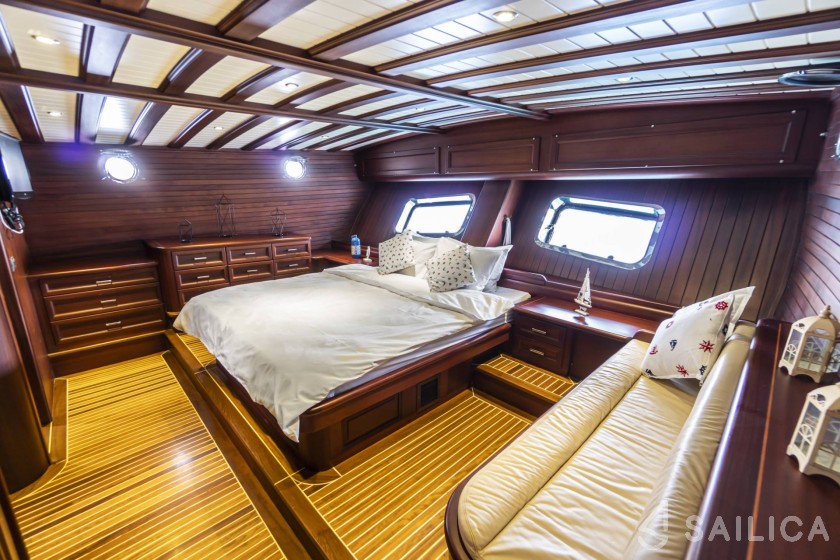 Gulet - Yacht Charter Sailica